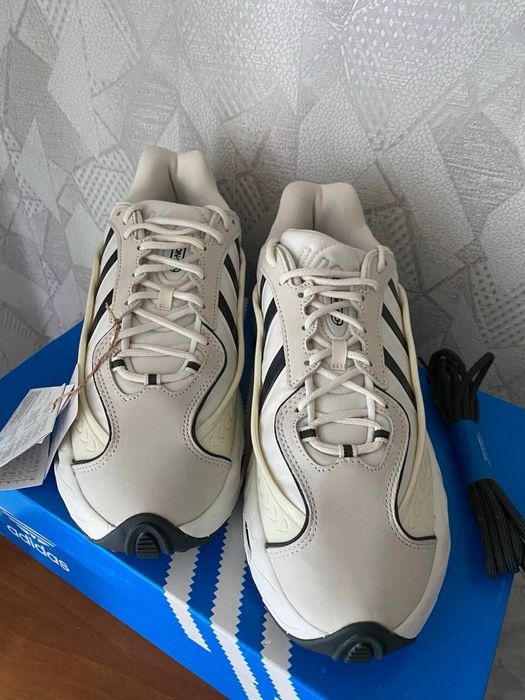 Adidas oznova (оригінал, нові)