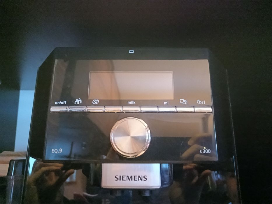 Siemens EQ.9 s300 ekspres ciśnieniowy