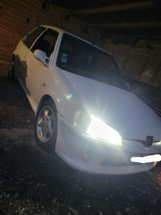 Peugeot 106 xsi 1.6 8v com swap 16v
