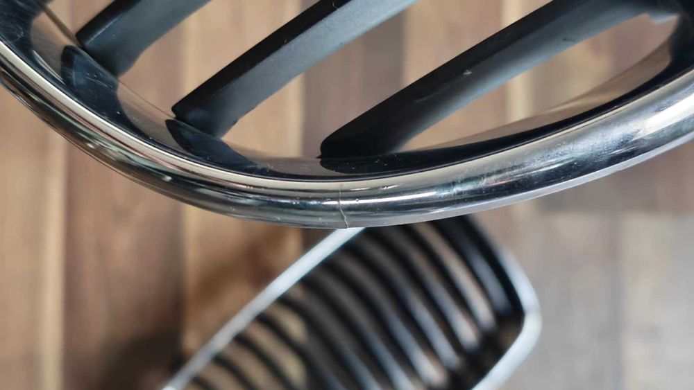 Kratki grill e60 / e61 OEM ABS L+P TANIO