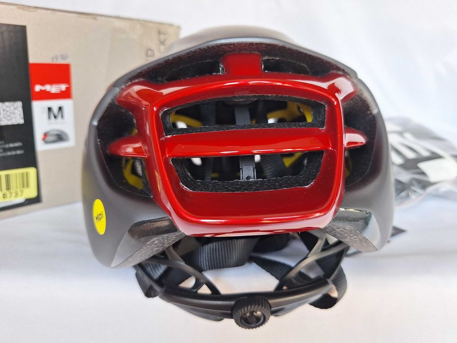 Kask rowerowy szosowy Met Manta Mips Dark Slate Red Matt M 56-58cm
