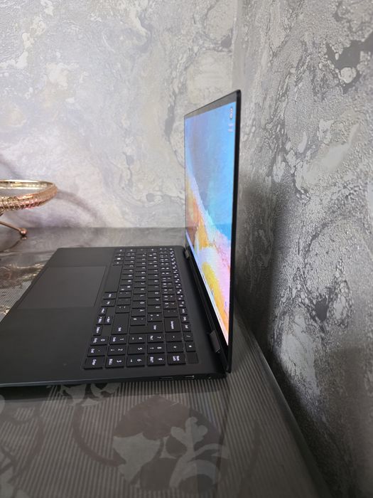 Самсунг Galaxy Book2 360 i5 1240p