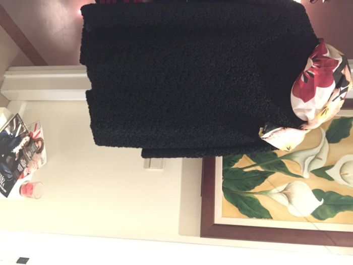 Casaco Preto 3/4 imitacao Astrakan Persa