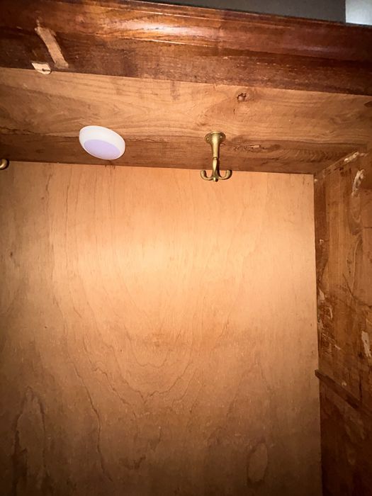 Armario vintage muito bom