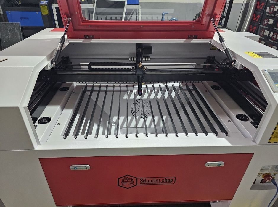 Máquina laser CO2-900 x 600mm 100w