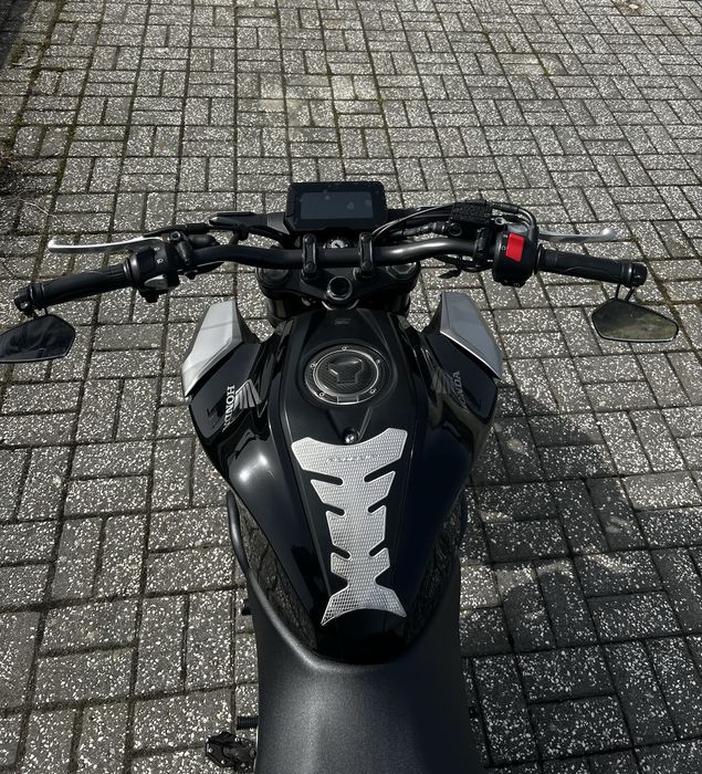 Honda CB125R 2019