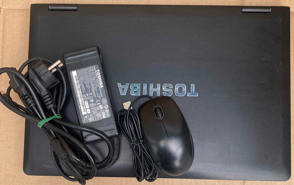 Ноутбук Toshiba Tecra A11 i3-330M RAM 4Gb HDD 320Gb Intel HD Graphics