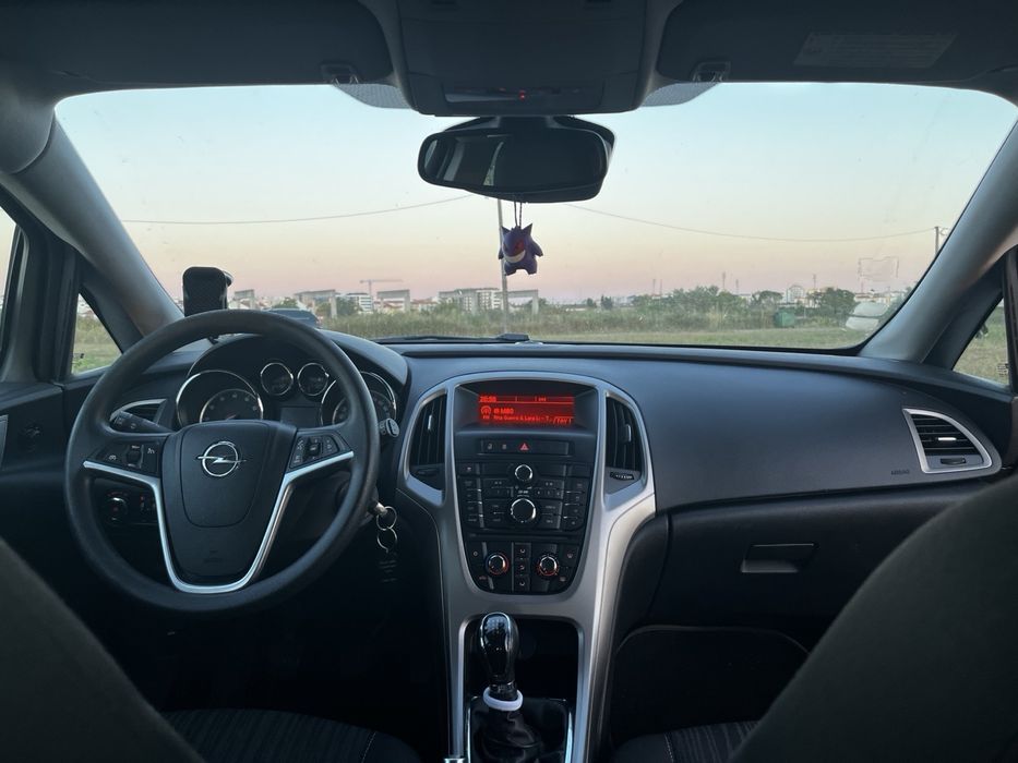 Opel Astra J 1.4 Turbo Cosmo | 124 mil km | Excelente Estado