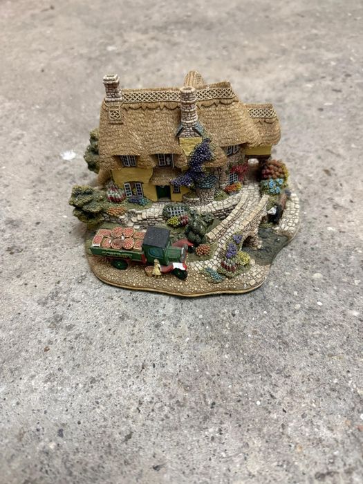 Lilliput Lane Old Scrumpy Farm