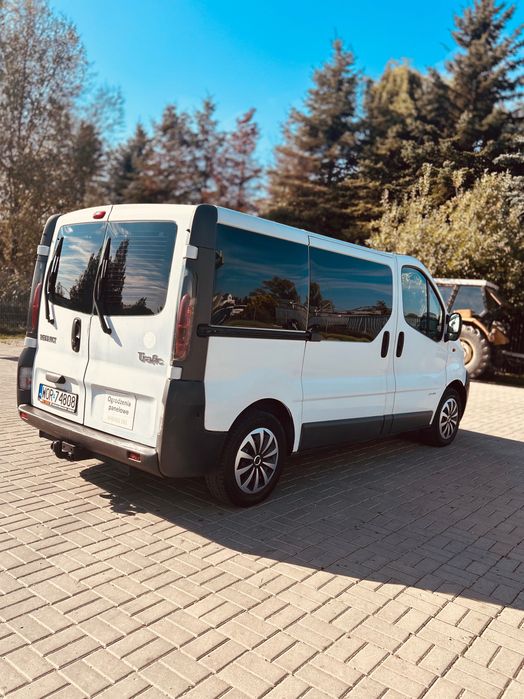 Renault Trafić 1.9 Diesel na 9 osób