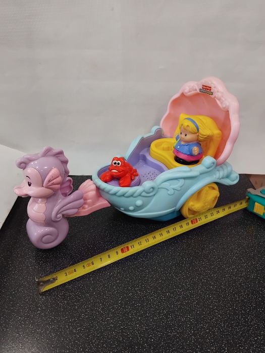 Музык. карета Ариэль Fisher-Price; Замок Русалочки LittlePeople; Petal