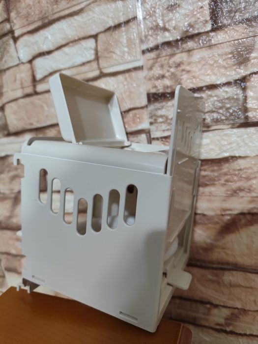 Gniazdo lęgowe cesarskie dla ptaków