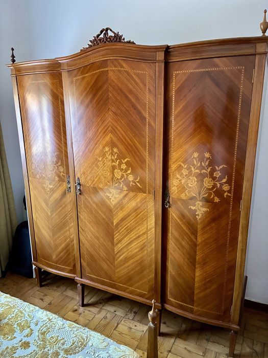 Mobilia de quarto antiga completa
