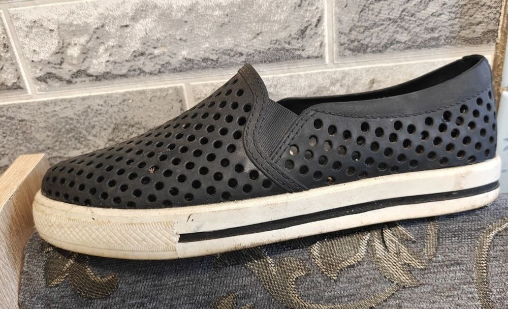 Кросівки літо весна підліток