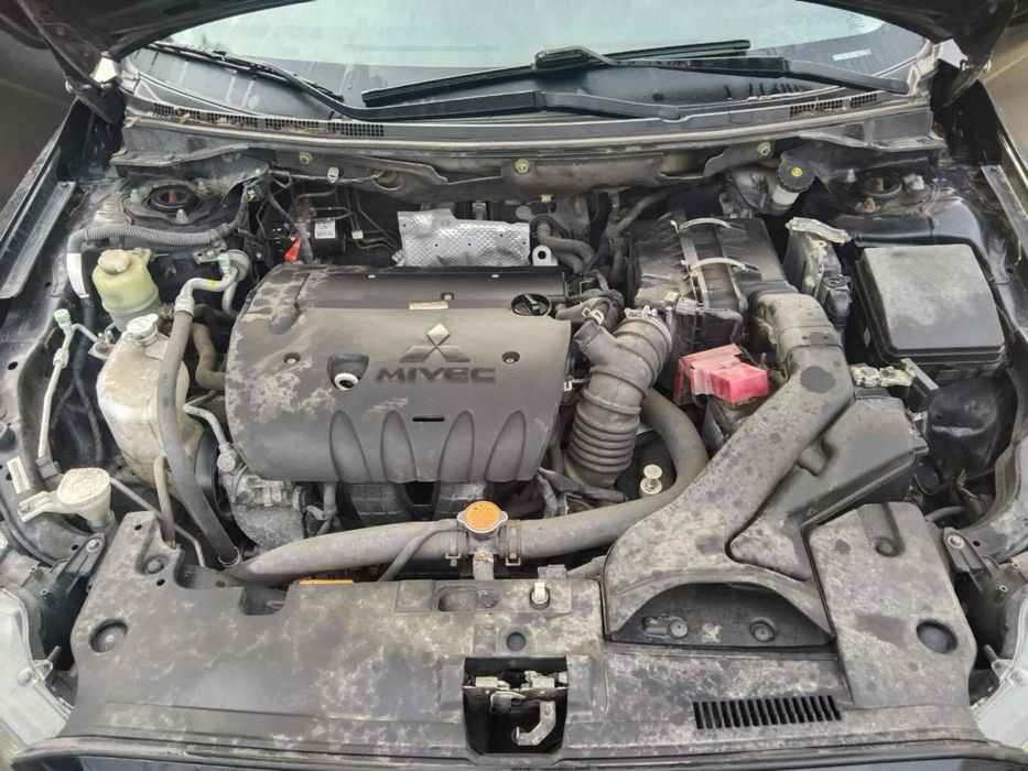 Капот для Mitsubishi Lancer 10 2007-2016 в наявності