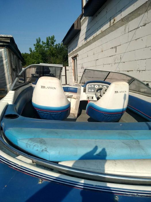 Катер Larson 18FT
