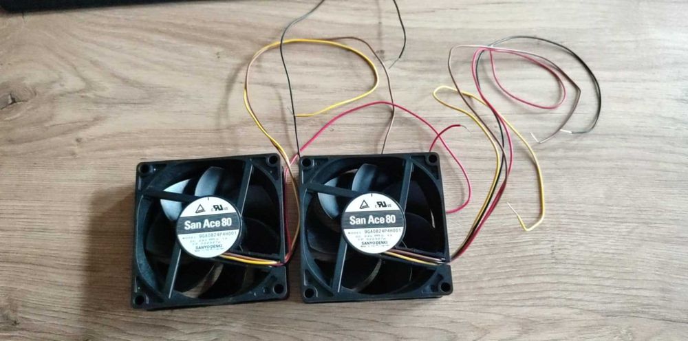 Wentylator San Ace 80 9GA0824P4G001 24v