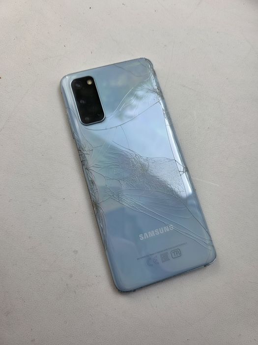 Продам samsung s20 5g 128gb