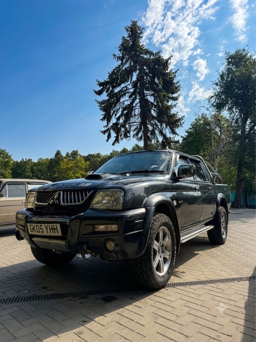 Mitsubishi L200 2005
