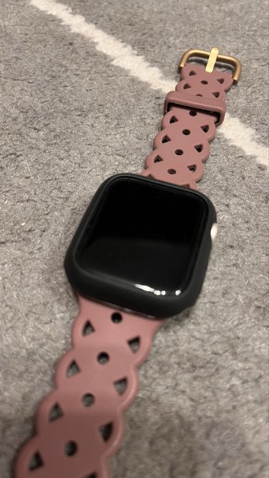 Apple Watch SE / 2 generacja / 40 mm