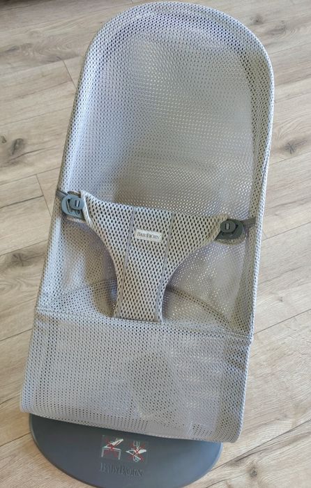 Leżaczek Babybjorn Mesh Szary