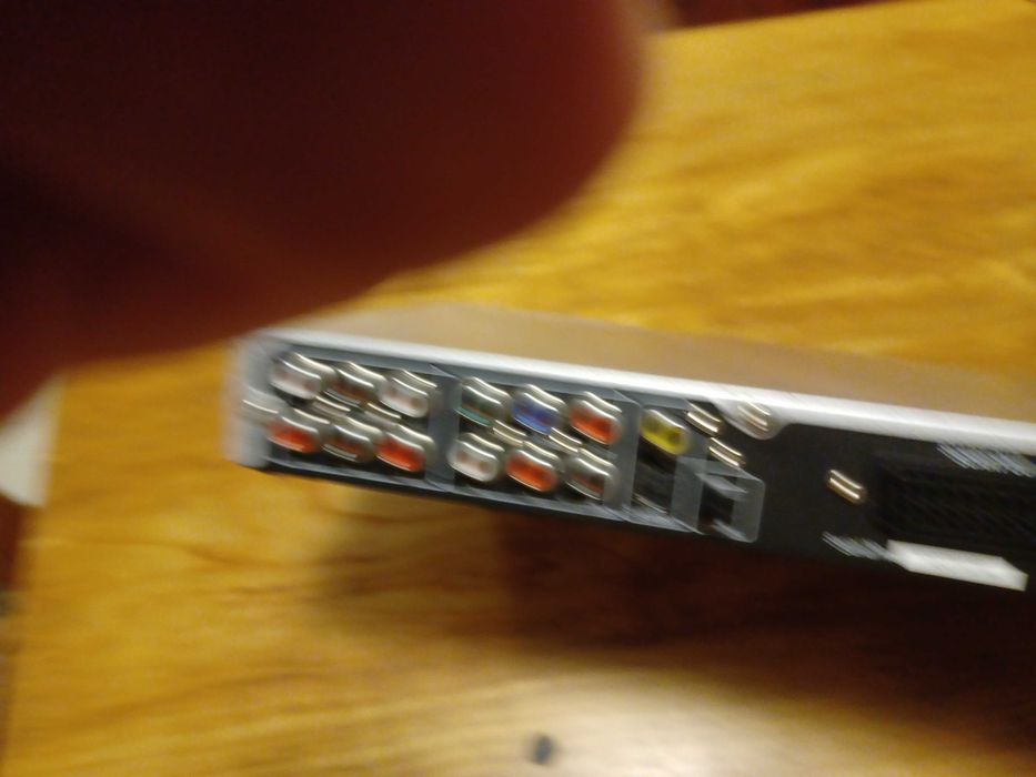 DVD/MPEG 4 multiformat player64550911591298122