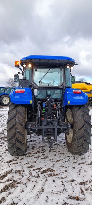 Трактор Нью Холанд T5 110 s