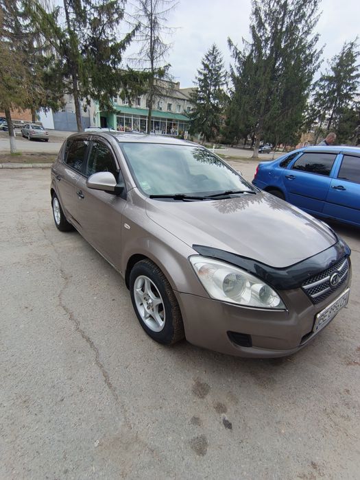 Kia Cee'd в доброму стані