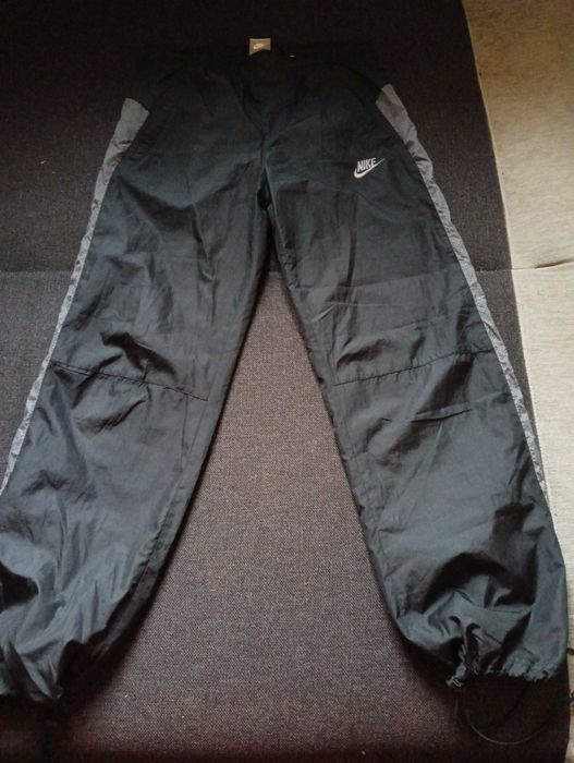 Nike spodnie dresowe L