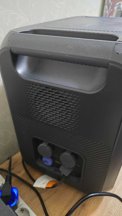 Зарядна станція Bluetti AC200Max