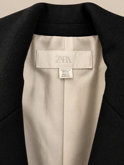 Чорний блейзер Zara піджак