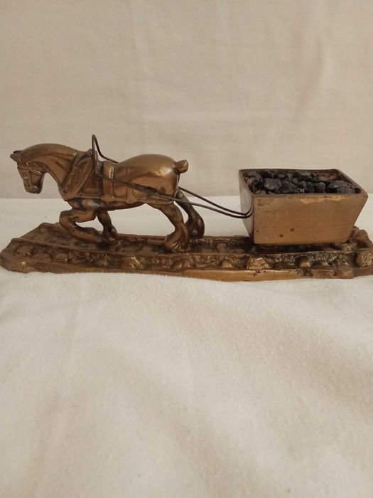 Статуетка "Працьовита конячка"