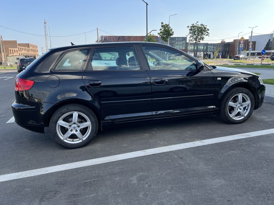 Audi a3 1.6 бензин