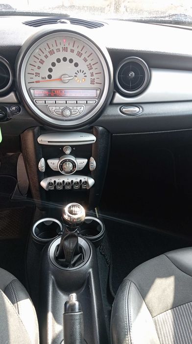 Mini Cooper 1.6. Diesel