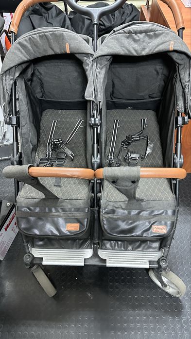 Каляска,візок для двійні