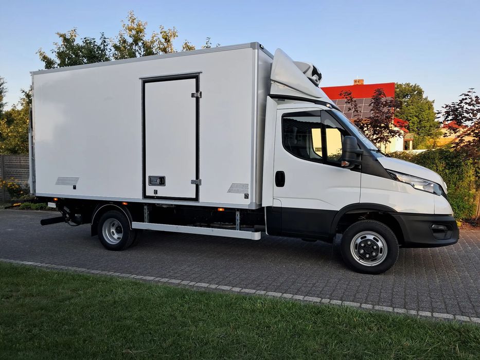 Iveco 50C18 Automat Chłodnia ZANOTTI Salon Polska  8-palet 3.0 180KM Winda 1 TONA  Salon Polska