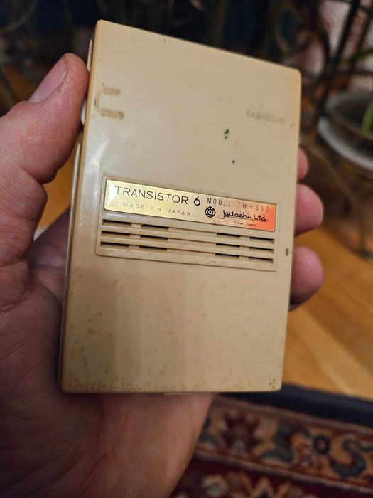 Radio tranzystorowe Hitachi