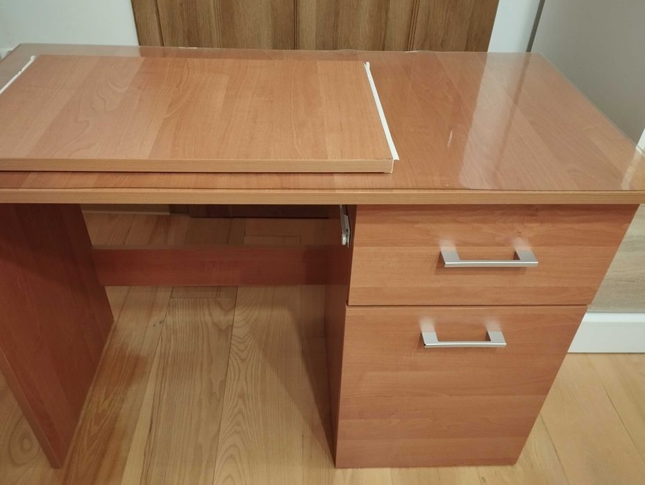 Biurko młodzieżowe