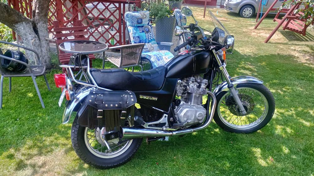 SUZUKI GR 650 Tempter