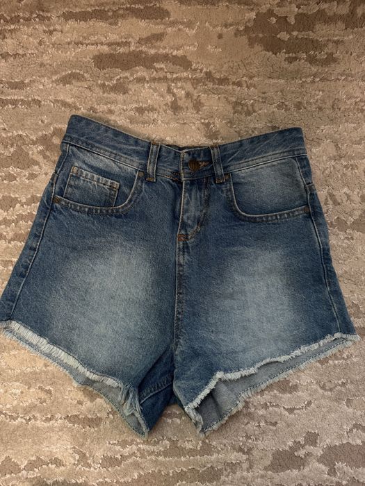 Джинсові шорти короткі