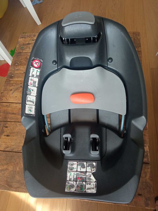 Fotelik dziecięcy GB Idan z bazą isofix
