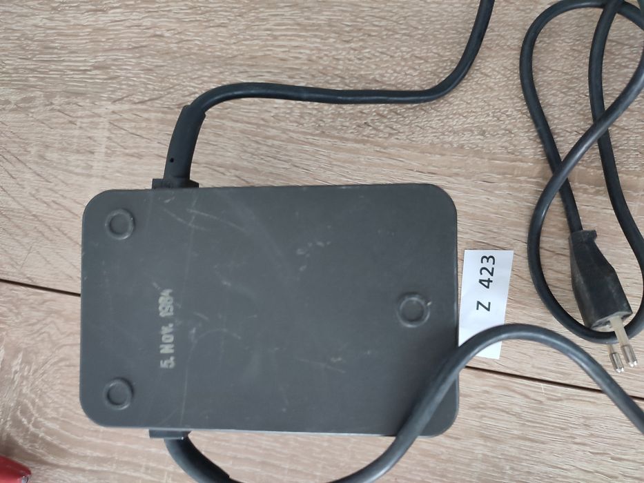 Zasilacz Commodore 64 oryginalny czarny