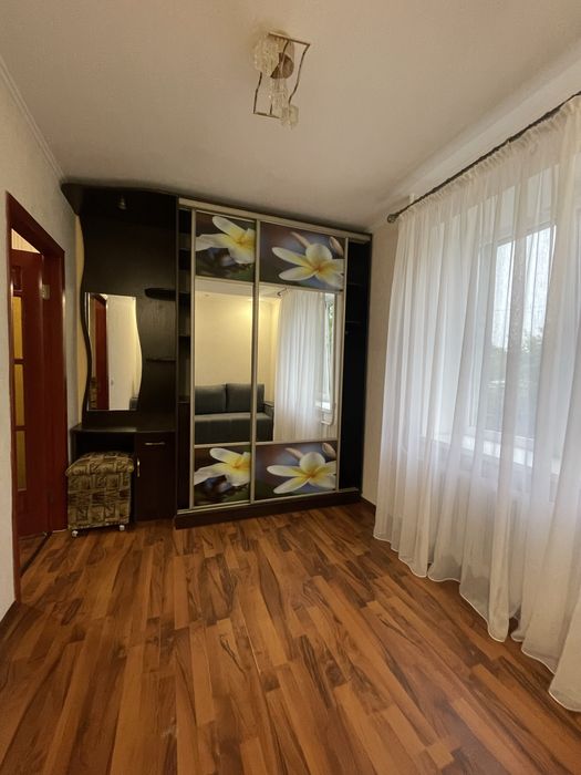 Здам  квартиру подобово