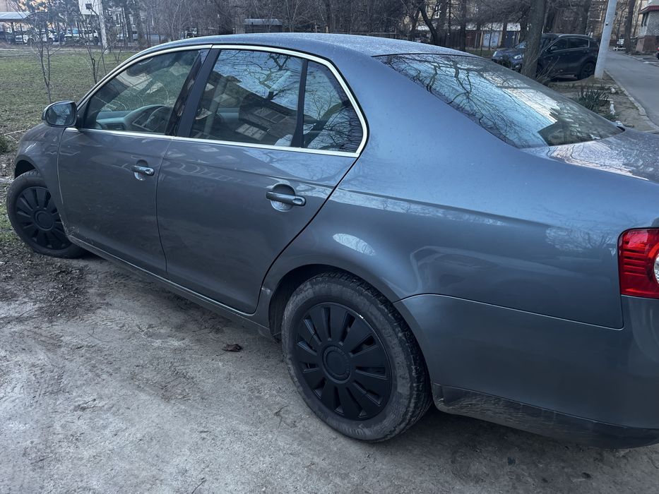 Продам Фольксваген Джета 2007 року випуску 1.9 тді пробіг 309 тис км, в гарному стані , встановлена вебаста, щойно пригнана з Німеччини