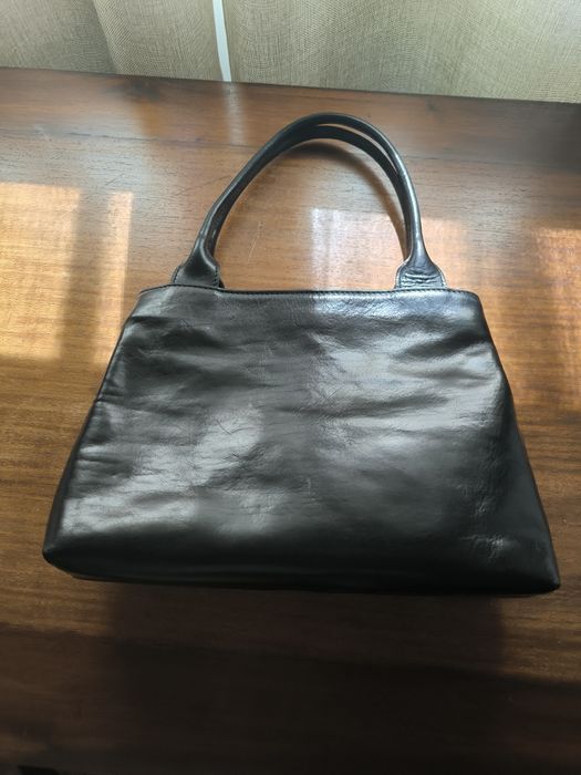 Mala / Carteira em pele preta