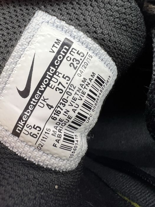 Кросівки  жіночі 37,5р. Nike Wmns Air Max 90 Essential