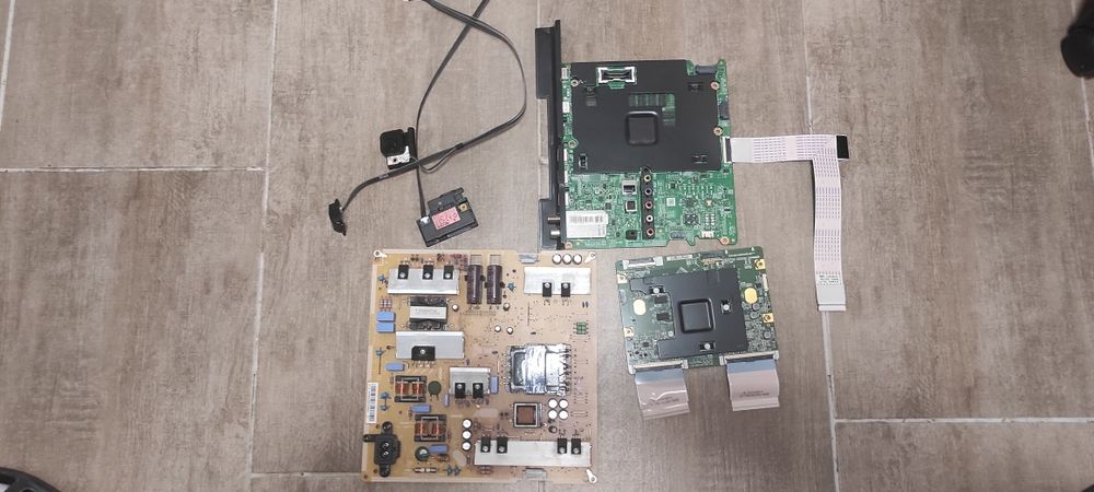 Запчасти + пульт Samsung UE55JU5050U  4K Ultra HD LED Smart TV