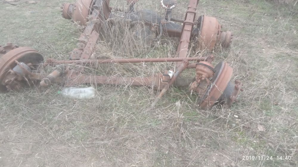 Продаю мост с рессорами и ступицами на а\м ЗиЛ-130