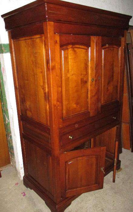 Móvel estilo Luís Filipe