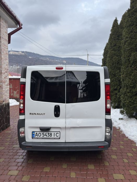 Renault Trafic 2.0 дизель 2008 рік